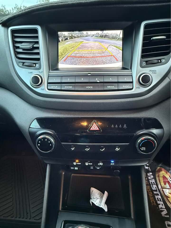 
								2015 Hyundai tucson full									