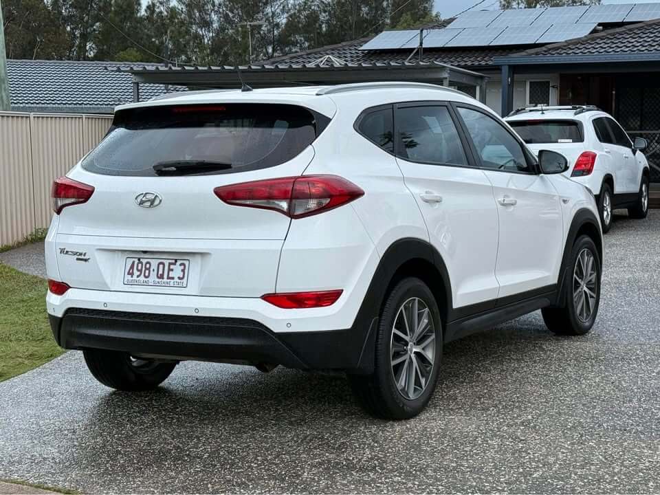 
								2015 Hyundai tucson full									